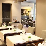 De La Riviere Szálloda 3*
