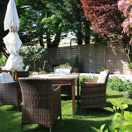 Hostellerie De La Riviere 3*