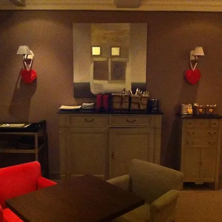 Hotel Hostellerie De La Riviere 3*
